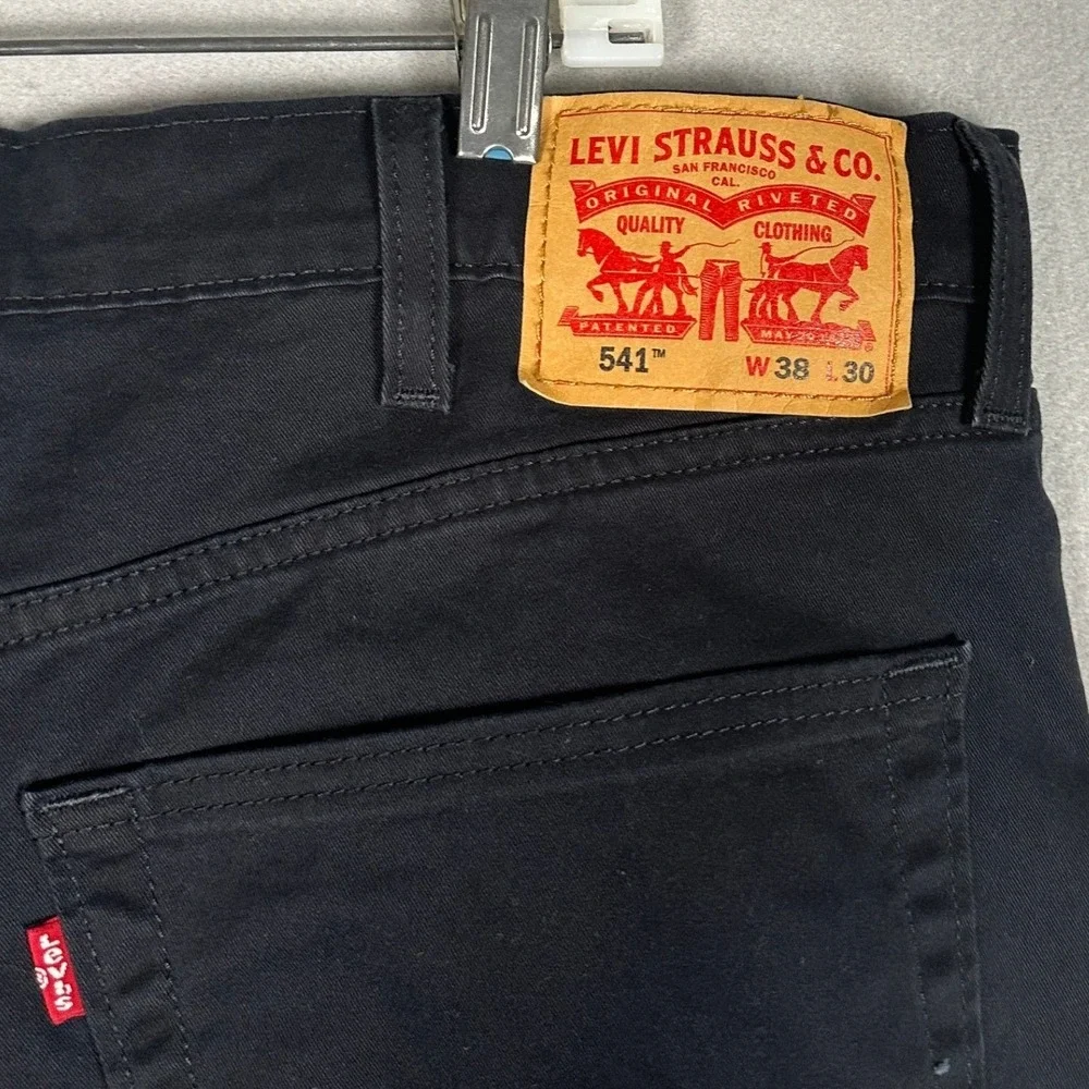 Levis 541 Jeans Mens 38X30 Athletic Taper Black 5-Pocket Red Tab Stretch Denim